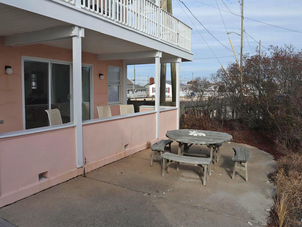 Sunset Manor NJ  Oceanfront Vacation Rental 145187