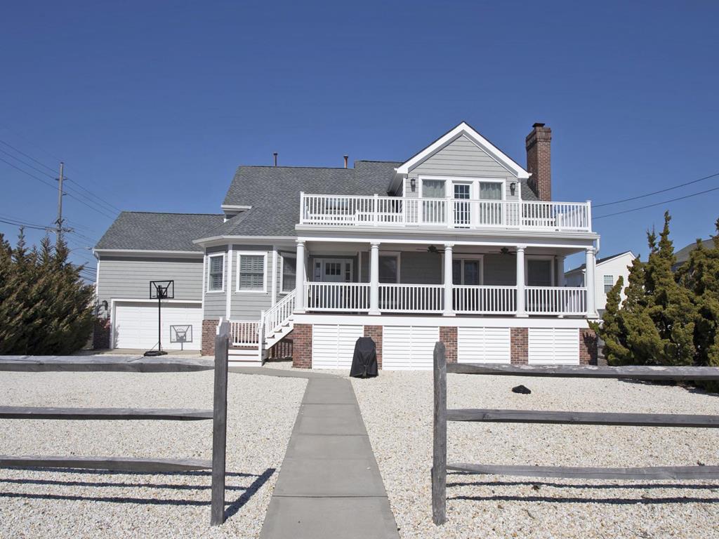 Lavallette NJ  Middleblock Vacation Rental  updated on 2026-05-25 11:52:06