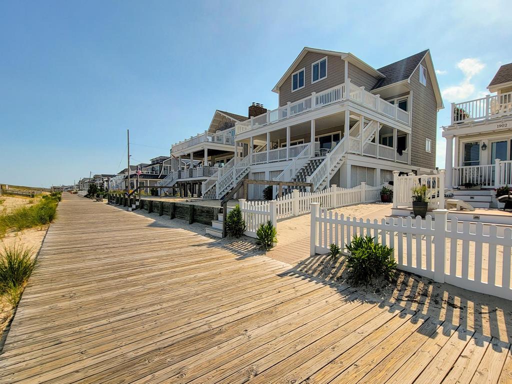 Lavallette NJ  Oceanfront Vacation Rental  updated on 2026-05-26 04:17:32
