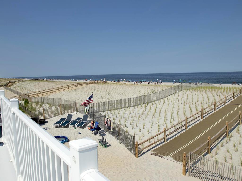Ortley Beach NJ  Oceanfront Vacation Rental 143045