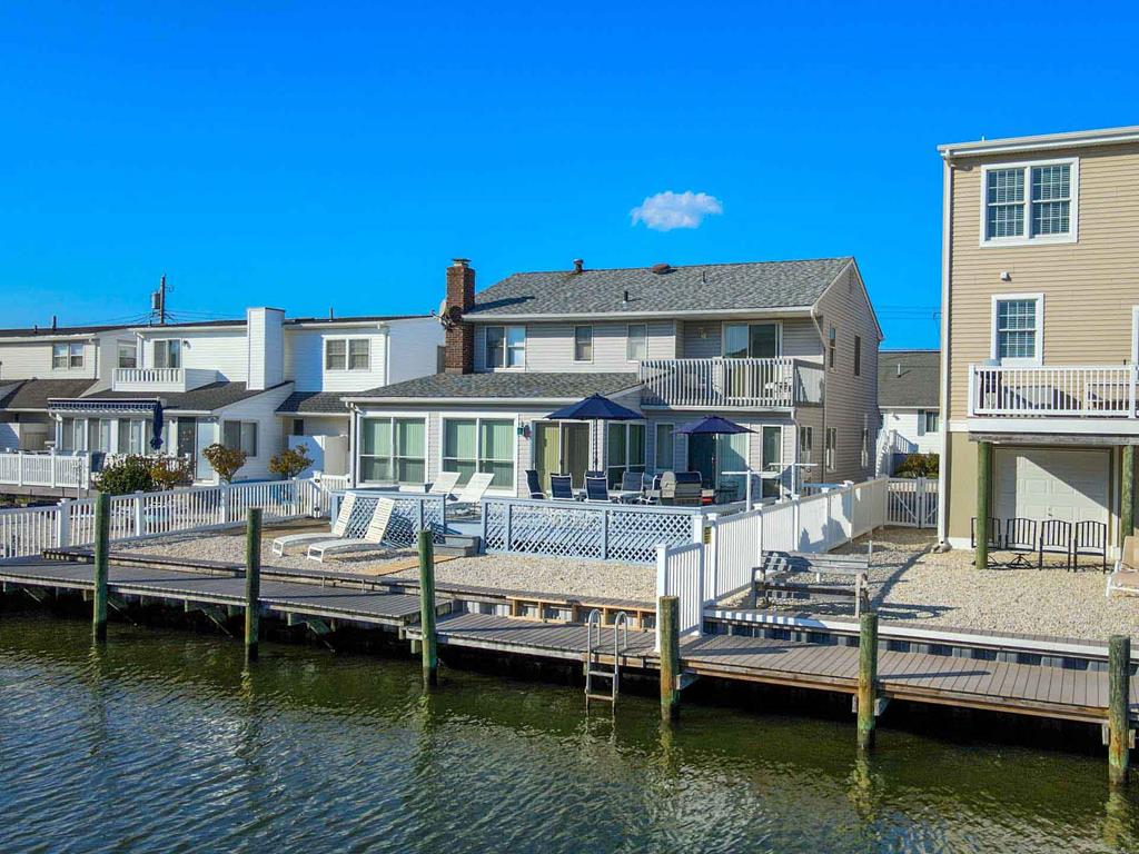 Lavallette NJ  Lagoonfront Vacation Rental  updated on 2026-05-24 19:15:36