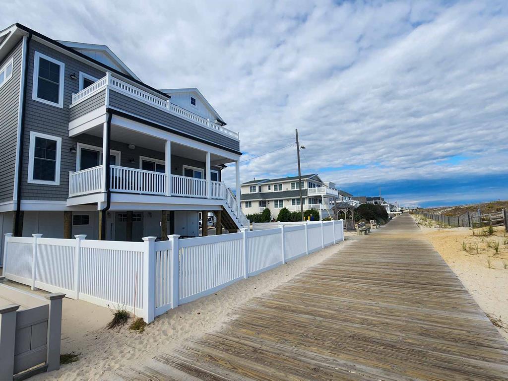 Lavallette NJ  Oceanfront Vacation Rental  updated on 2026-04-05 18:34:35