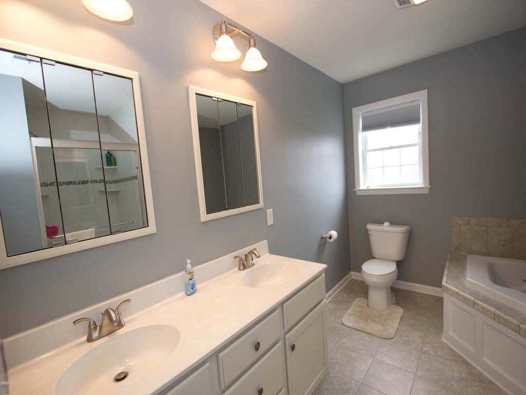 Ortley Beach NJ  Middleblock Vacation Rental 142940